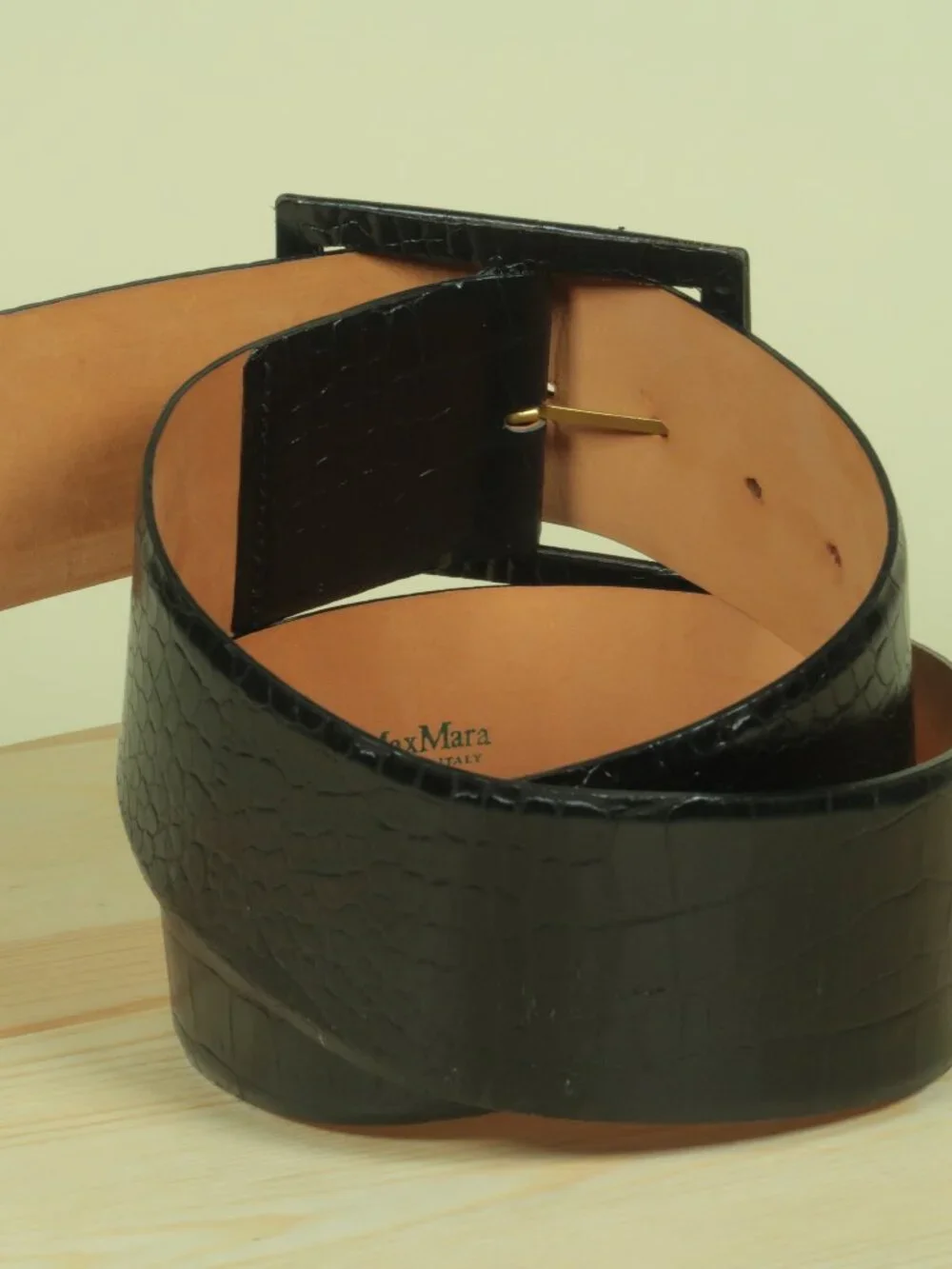 MaxMara Wide Leather Belt Womens M Black Crock Embossed Like New